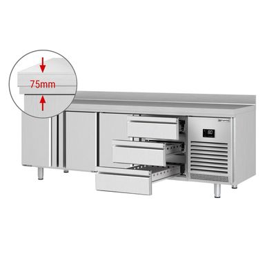 Kühltisch Premium PLUS - 2452x600mm - mit 3 Türen & 3 Schubladen & mit Aufkantung