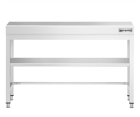 700 - merevítéssel és köztes polccal