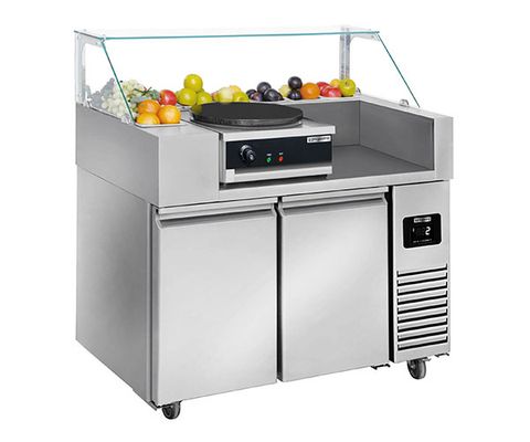 Crêpes preparation tables