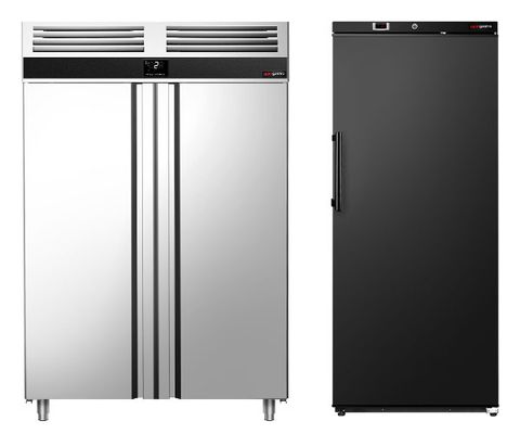 الثلاجات والمجمدات ذات الأبواب الصلبة