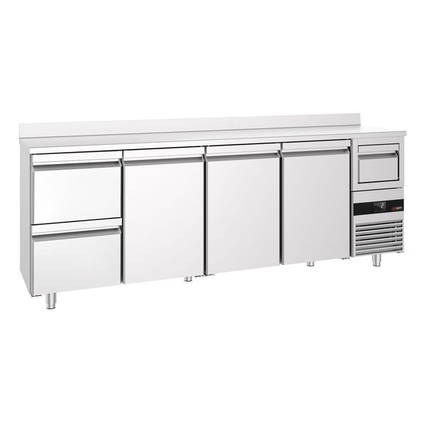 Bar- & Getränkekühltisch PREMIUM - 2690x600mm - mit 3 Türen, 2 Schubladen, Aufkantung & Ausklopfer für Kaffee