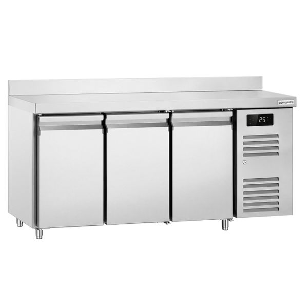 Kühltisch ECO - 1795x700mm - mit 3 Türen - mit Aufkantung & modernem Display